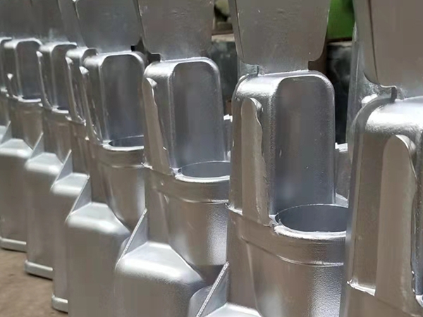 Low pressure cast aluminum product display